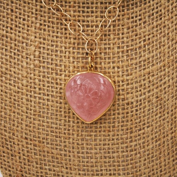 Carved Lotus Rose Quartz Necklace NWT - Picture 2 of 4